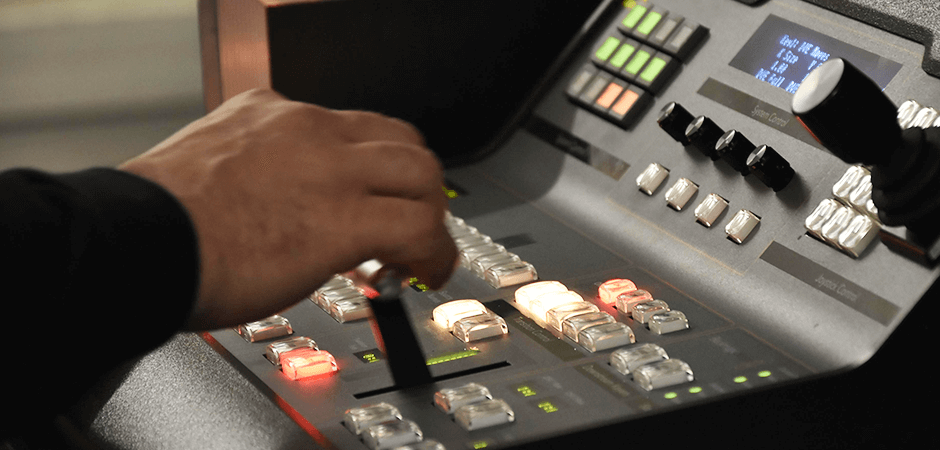 Blackmagic Design ATEM 2 M/E Broadcast Studio 4K