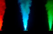 Vertical smoke machine
